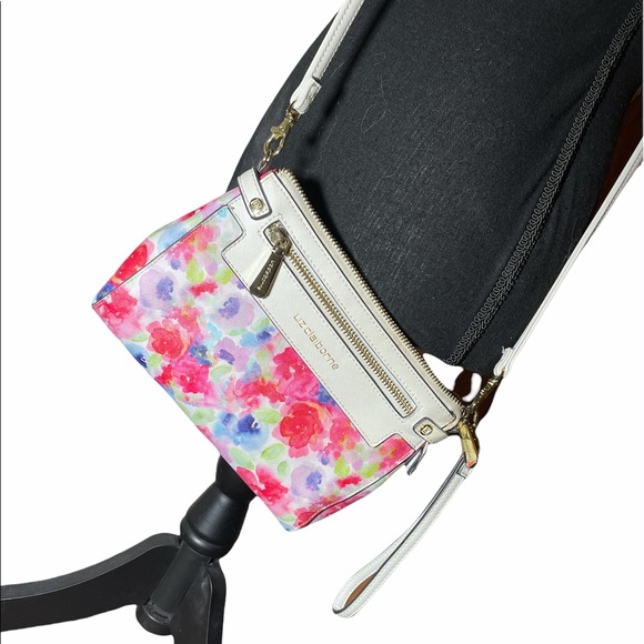 Liz Clairborne crossbody - Picture 3 of 5